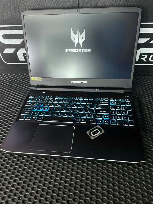 Acer Nitro 5 AN515-54 не включается и не заряжается