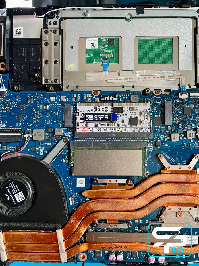 ASUS TUF Gaming FX507/FX707 при включении черный экран