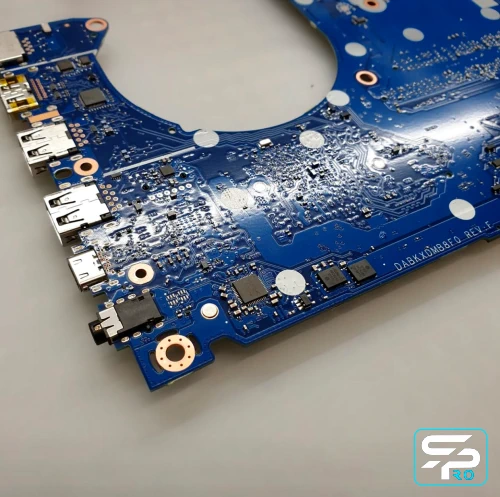 Asus TUF Gaming не включается залит