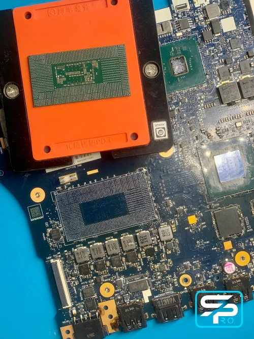 Lenovo Legion 5 реболлинг CPU включается но нет изобюражения