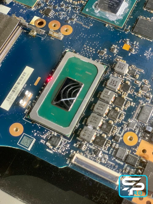 Lenovo Legion 5 реболлинг CPU включается но нет изобюражения